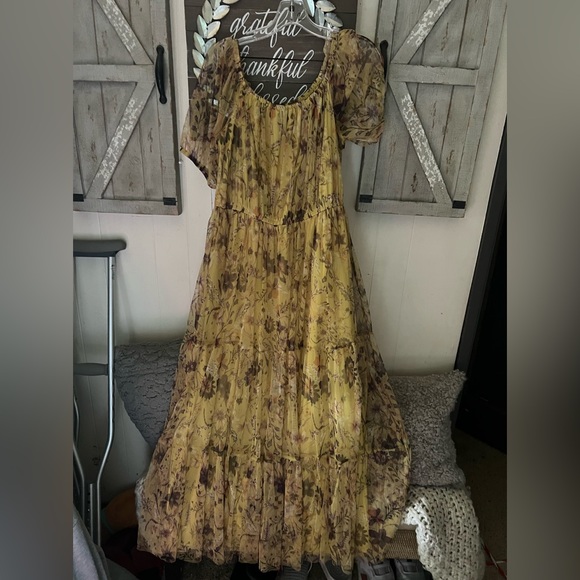 Size X-LARGE yellow Sun dress - Picture 2 of 5